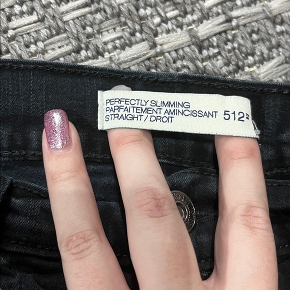 Levi’s | Black Perfectly Slimming Straight Leg Jeans - Picture 3 of 12